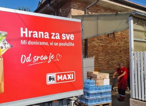 Banka hrane Vojvodine: Više od 56 paleta pomoći stiglo vatrogascima