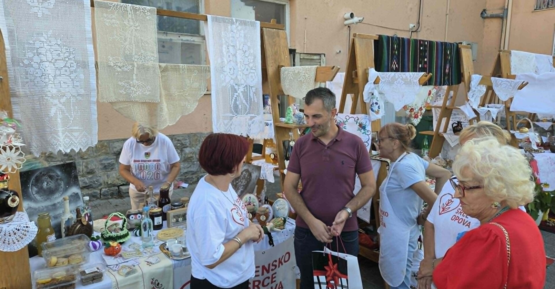 „Njegovo veličanstvo orah“ okupilo 14 udruženja u Crepaji